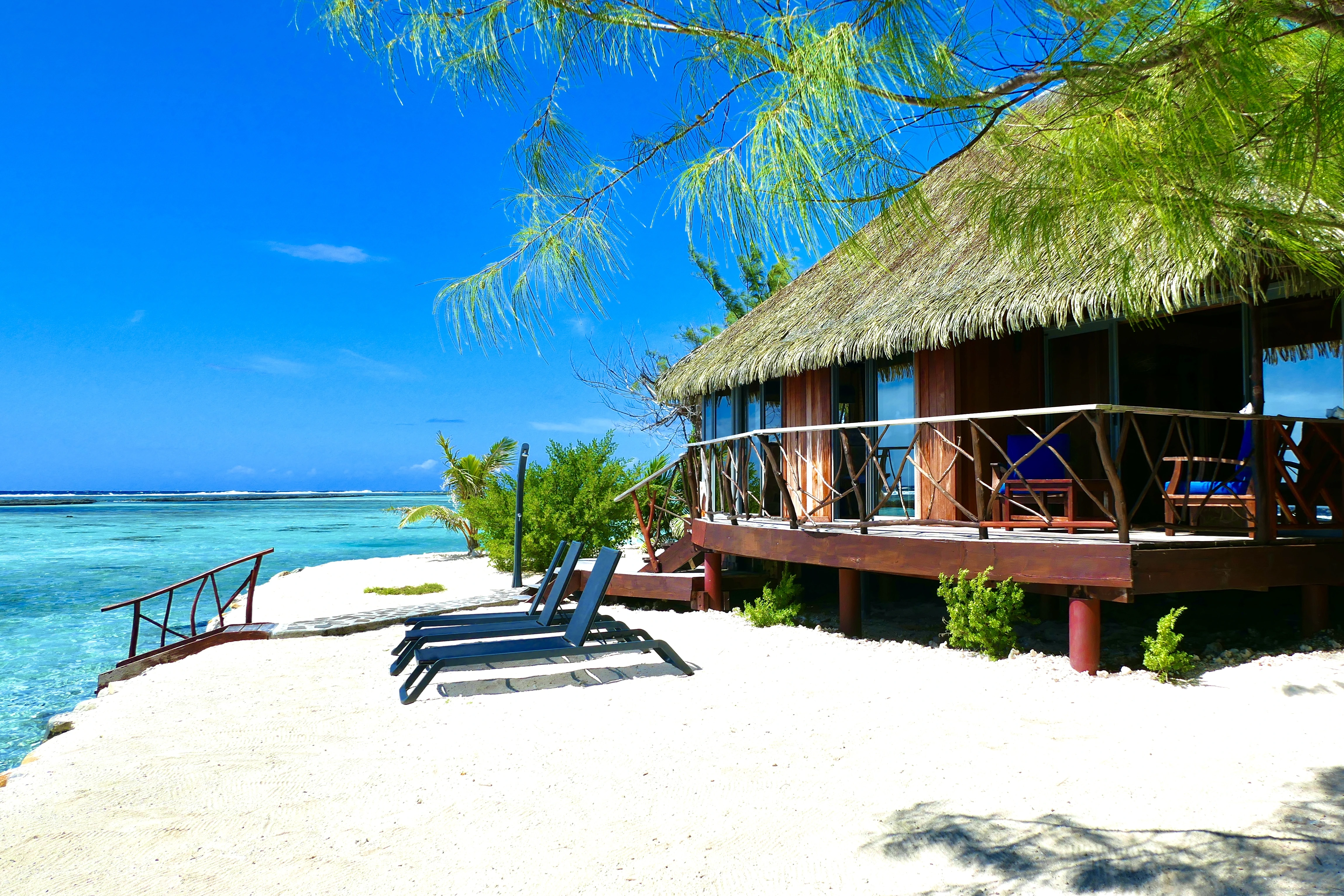 Luxury room at Hotel EDEN Taha'a private island